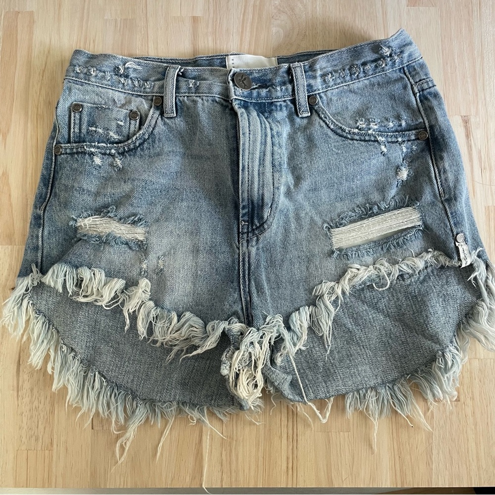 Free people x One Teaspoon Outlaws Denim Shorts